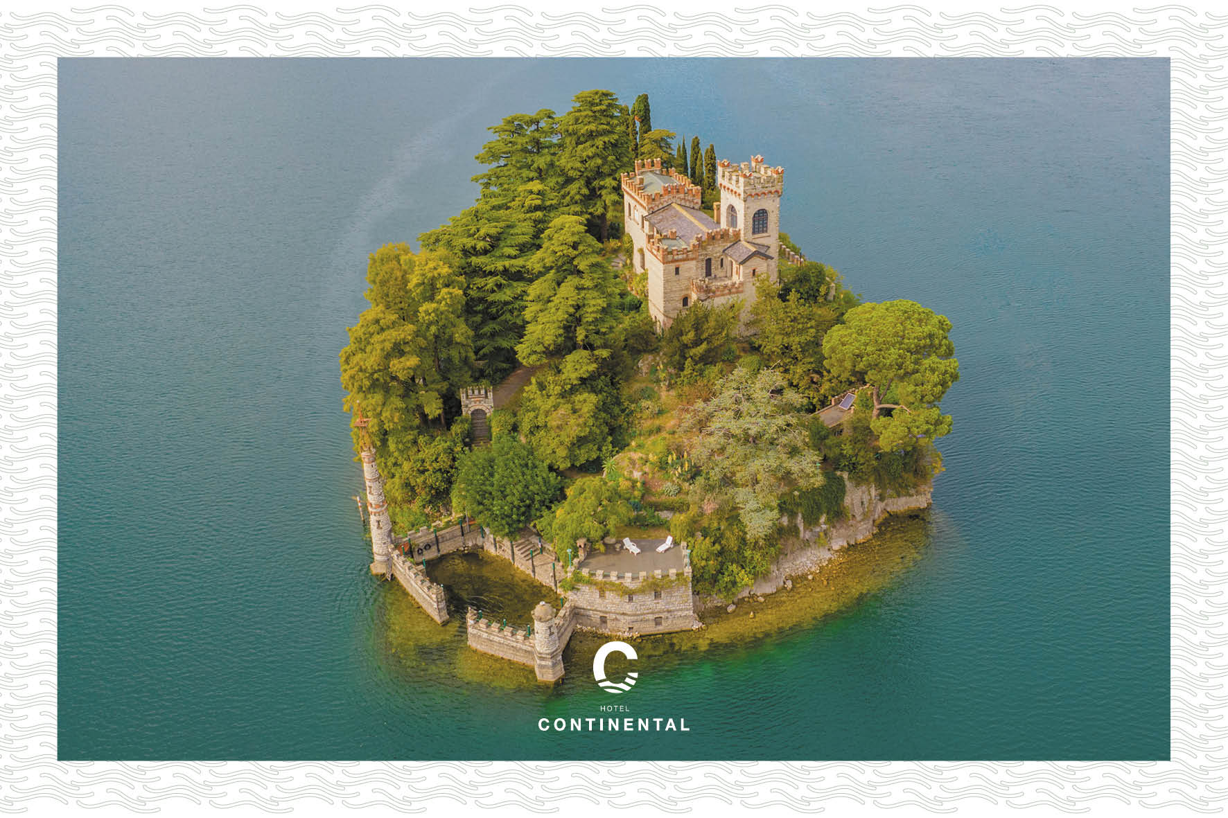 La meravigliosa Isola di Loreto (dal lombardo Isole dè Loret) si trova nel Lago d’Iseo, a nord di Montisola. Hotel Continental Lovere